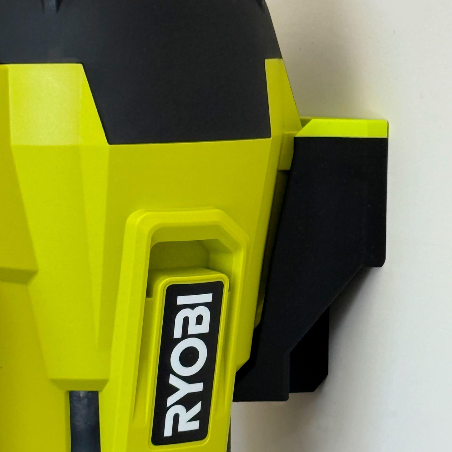 Wall Mount Bracket for RYOBI 40V 120 MPH 450 CFM Cordless Battery Variable-Speed Jet-Fan Blower – Model RY404012BTL